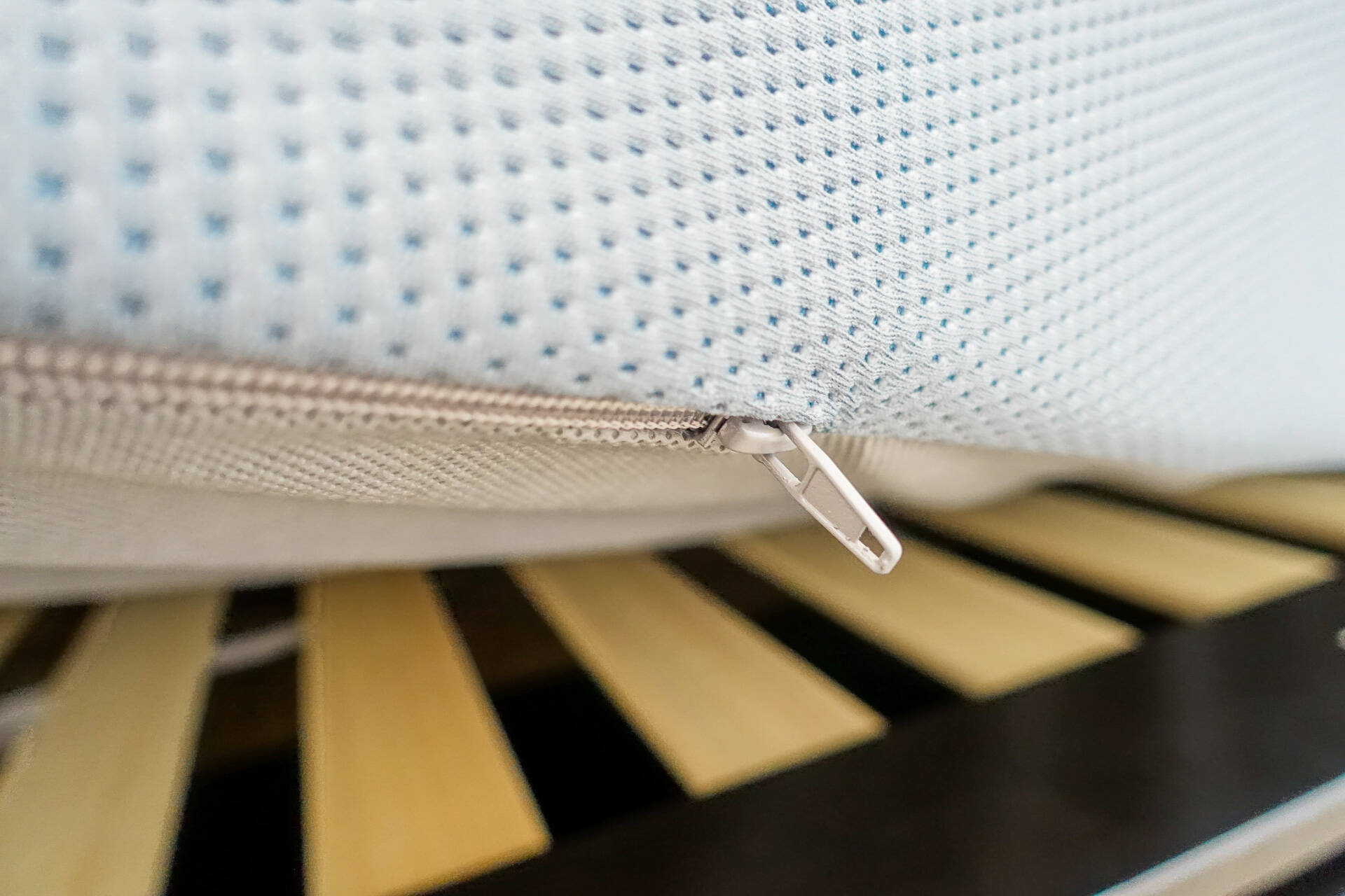 Simba Hybrid Essential cover with zipper